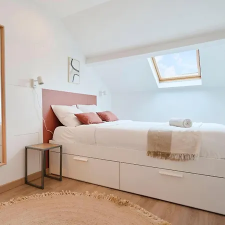 2 De Caractere. Апартаменты *