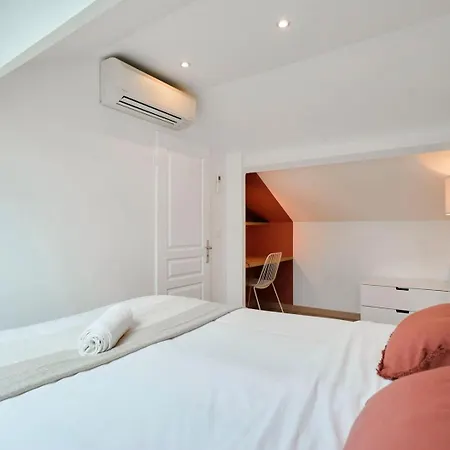 2 De Caractere. Апартаменты